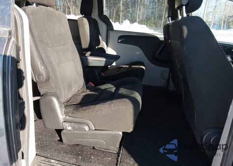 2016 Dodge Grand Caravan Sxt z USA, uszkodzony, nr VIN 2C4RDGCG4GR372504